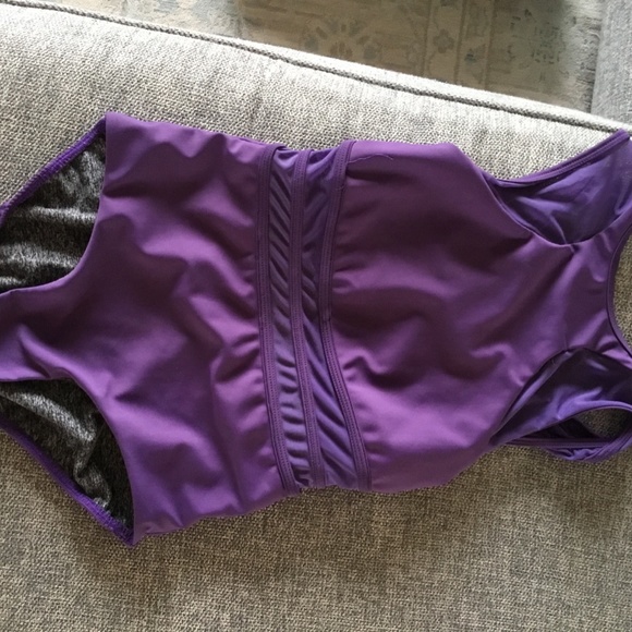 Curve Leo - Picture 2 of 6